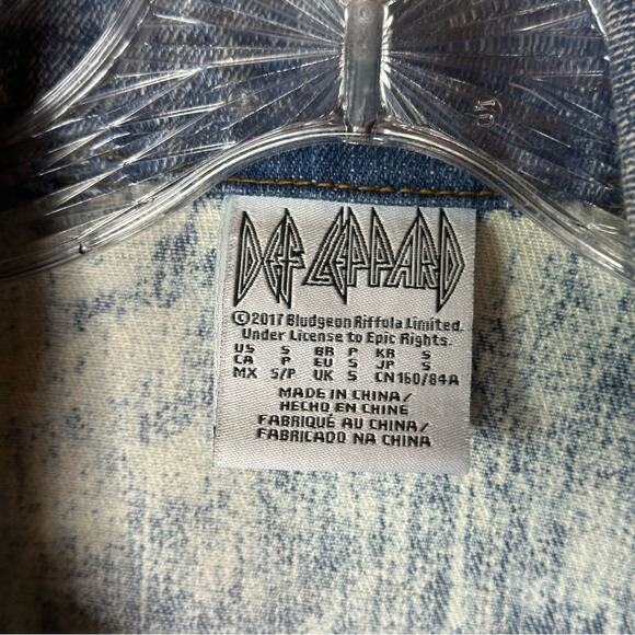 Def Leopard Pyromania Tour 1983 Reproduction Retro Style Acid Wash Denim Jacket - Picture 3 of 5